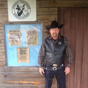 Meet your Posher, Don